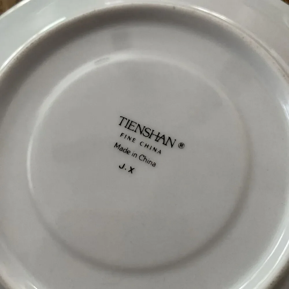 6 Vintage Poinsettia Christmas Saucer Plates Tienshan Fine China Deck Halls 6”